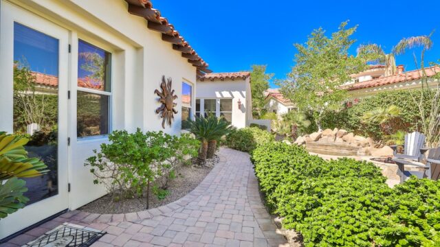 50095-malaga-ct-la-quinta-ca-buildingphoto-3