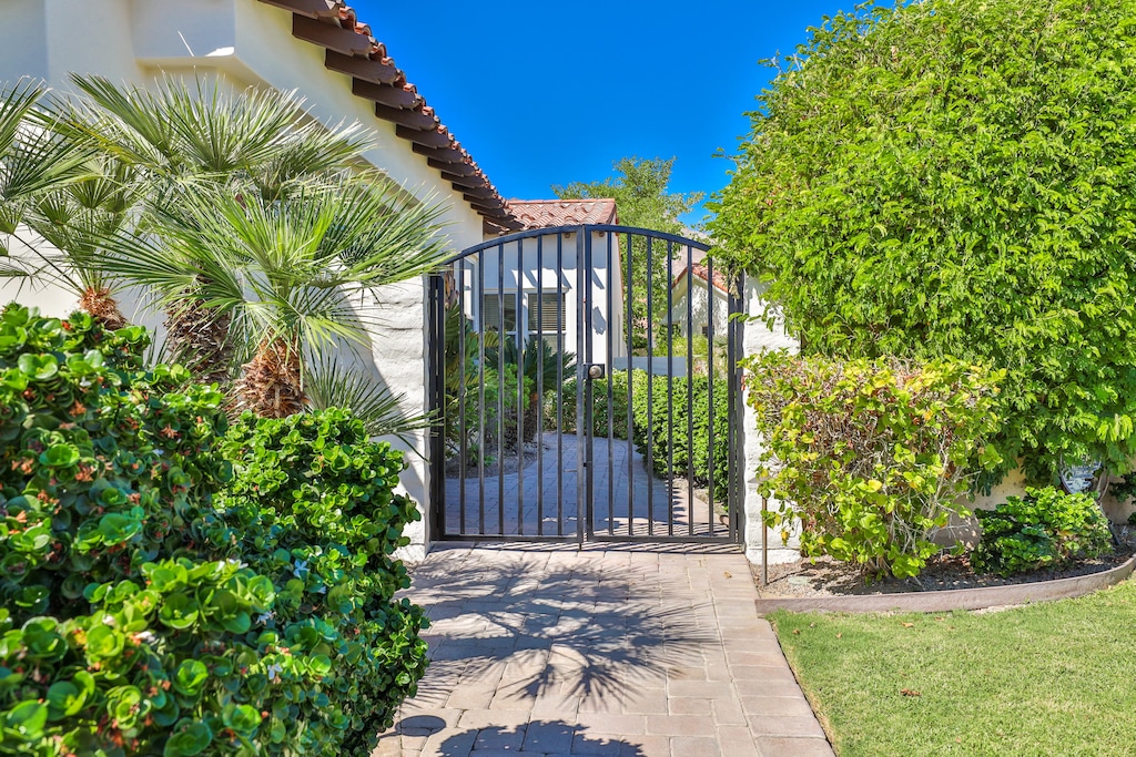 50095-malaga-ct-la-quinta-ca-buildingphoto-4
