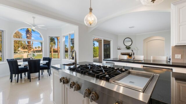 79570-saint-margarets-bay-bermuda-dunes-ca-buildingphoto-18