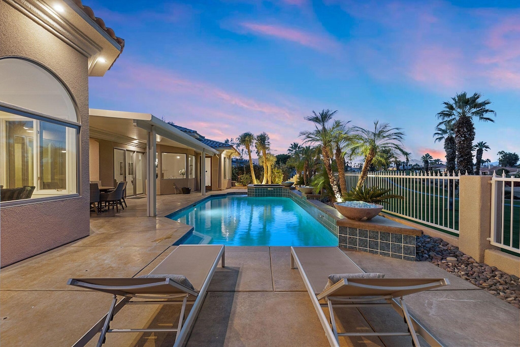 79570-saint-margarets-bay-bermuda-dunes-ca-buildingphoto-38
