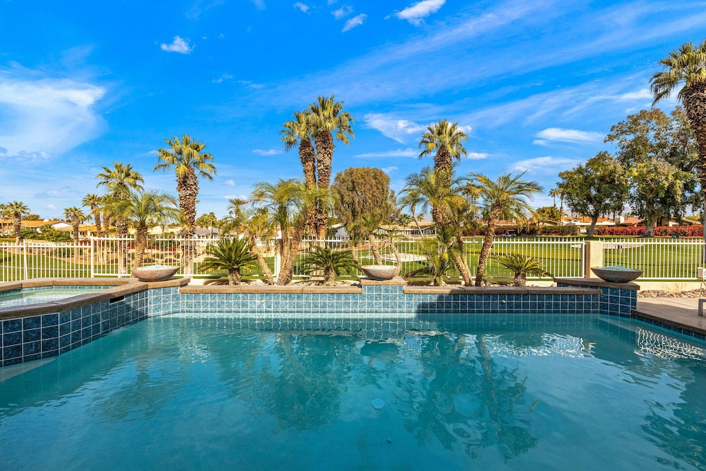 79570-saint-margarets-bay-bermuda-dunes-ca-buildingphoto-41
