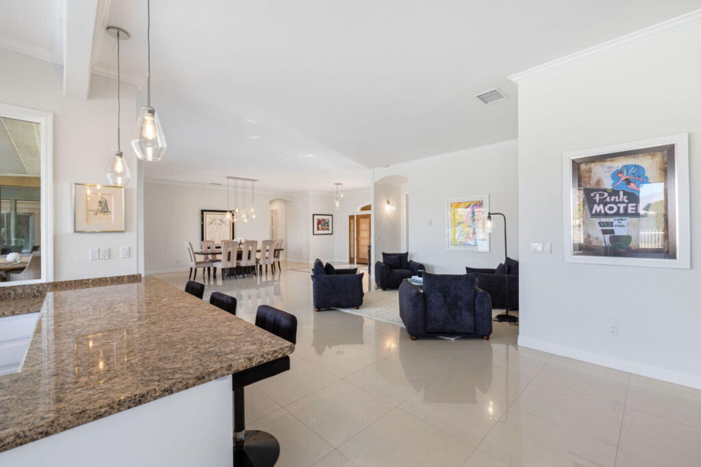 79570-st-margarets-bay-bermuda-dunes-ca-building-photo (13)