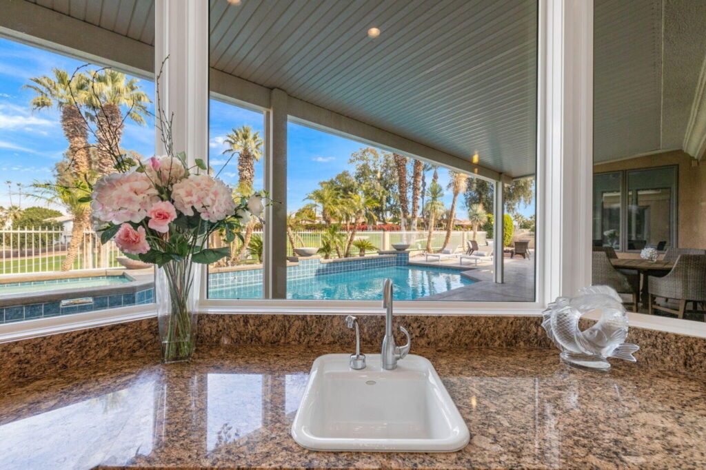 79570-st-margarets-bay-bermuda-dunes-ca-building-photo (17)