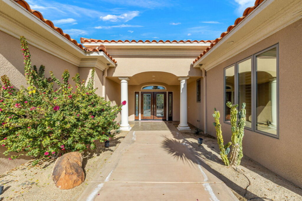 79570-st-margarets-bay-bermuda-dunes-ca-building-photo (41)