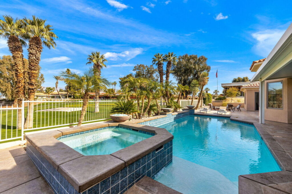 79570-st-margarets-bay-bermuda-dunes-ca-building-photo (42)
