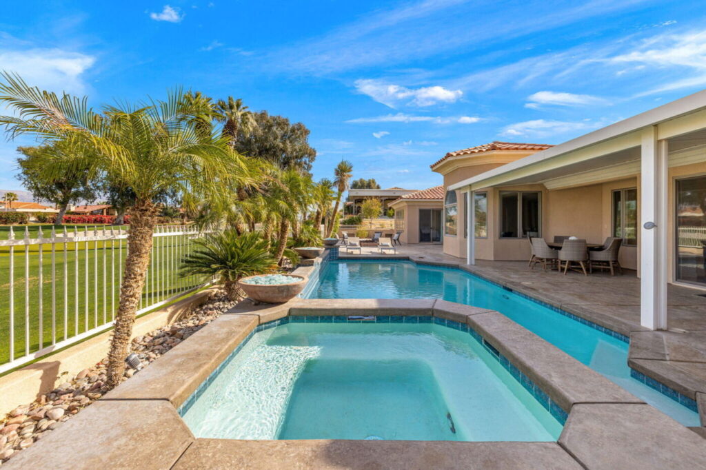 79570-st-margarets-bay-bermuda-dunes-ca-building-photo (43)