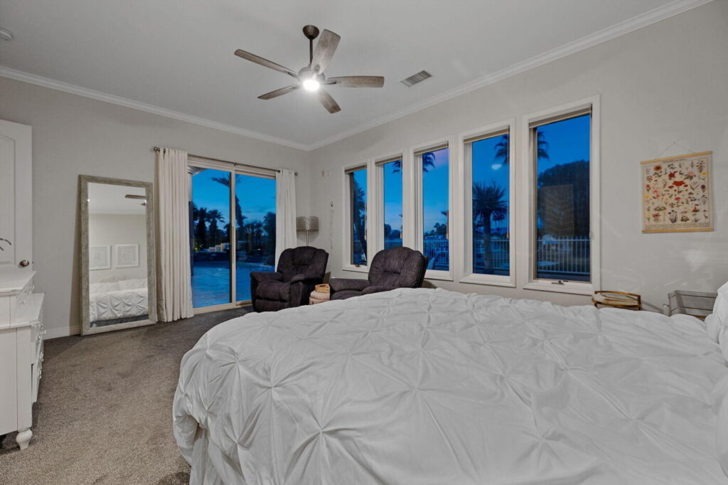 79570-st-margarets-bay-bermuda-dunes-ca-building-photo (77)