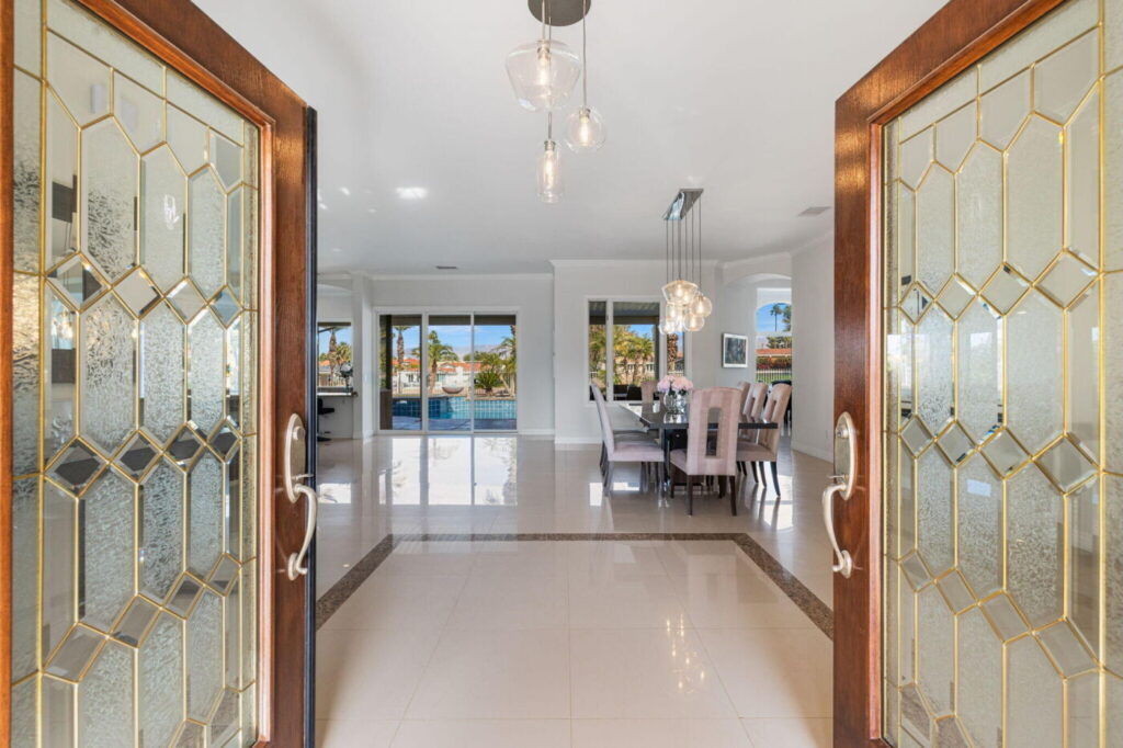 79570-st-margarets-bay-bermuda-dunes-ca-building-photo (8)