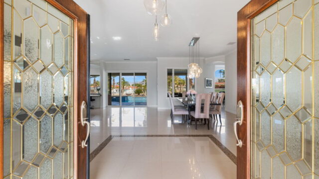 79570-st-margarets-bay-bermuda-dunes-ca-building-photo (8)