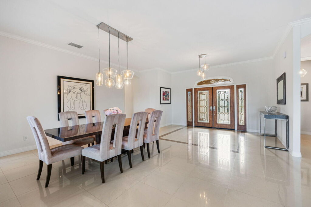 79570-st-margarets-bay-bermuda-dunes-ca-building-photo (9)