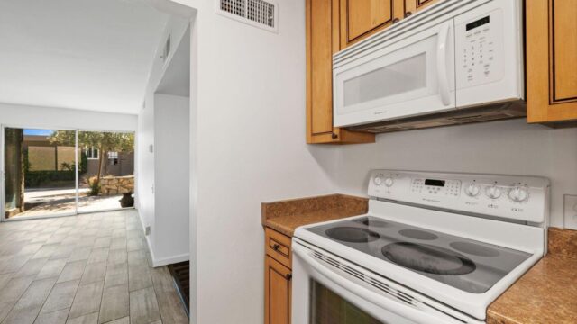 79288-montego-bay-dr-bermuda-dunes-ca-unit-17-buildingphoto- (6)